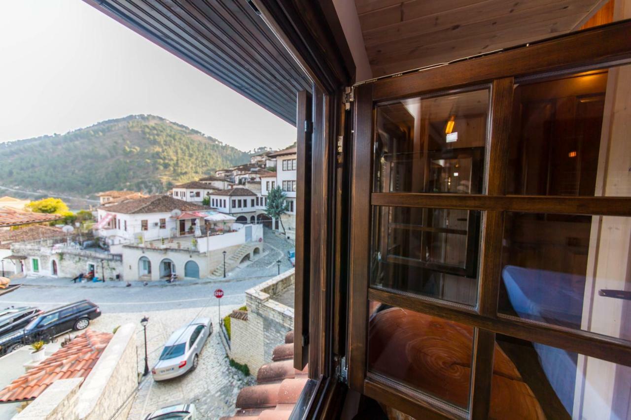 Heraklis Hotel Берат Екстериор снимка